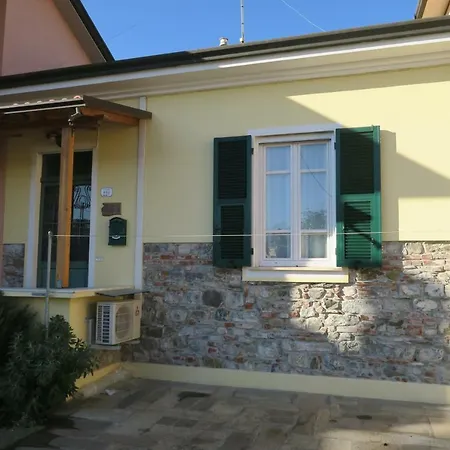 La Casa Nell'aia *